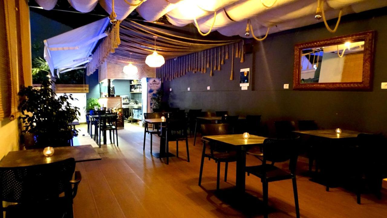 Valmar Hotel Ksamil Exteriör bild